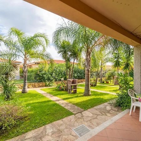 Iss Travel, Fiorita - 800 M From La Cinta Hotel apartamentowy San Teodoro (Sardinia)
