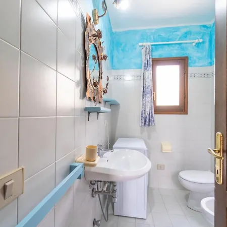 Iss Travel, Fiorita - 800 M From La Cinta Lejlighedshotel