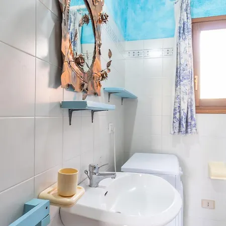 Iss Travel, Fiorita - 800 M From La Cinta Lejlighedshotel San Teodoro (Sardinia)
